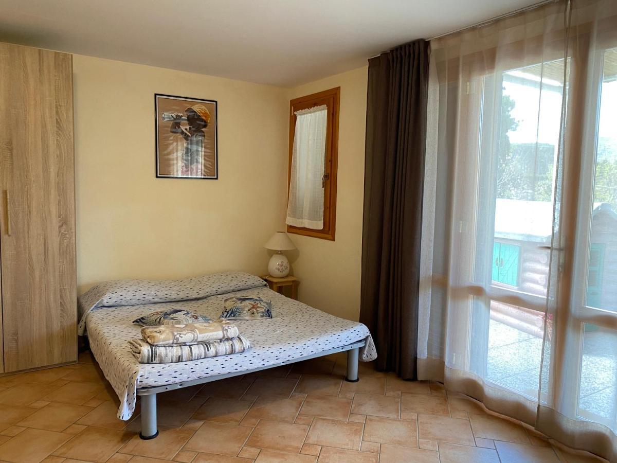 Villetta Di Rosa Procchio  Extérieur photo