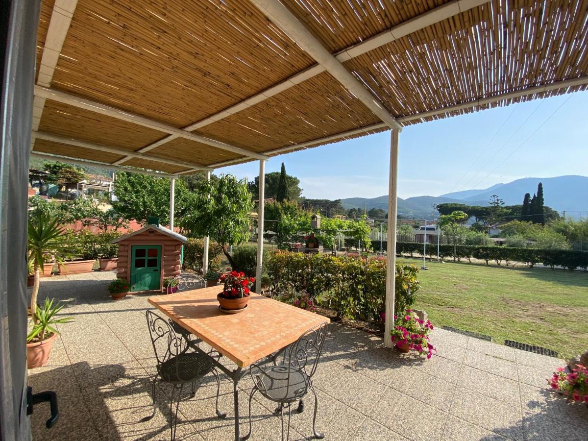 Villetta Di Rosa Procchio  Extérieur photo